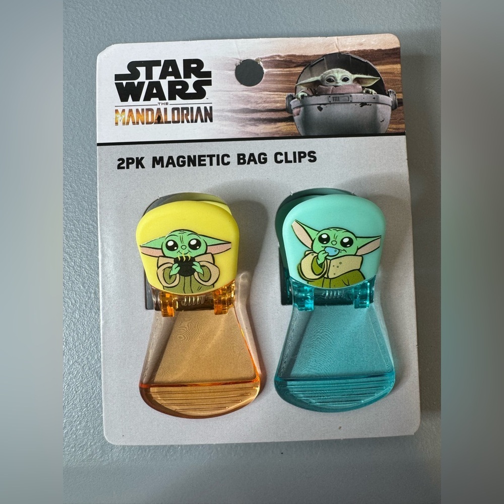 Star Wars the mandalorian Grogu Magnetic Bag Clips - Yellow & Teal 2 pack